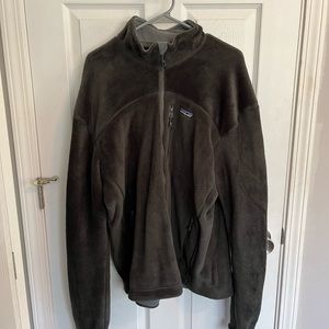 Patagonia Men’s Heavy Fleece Jacket